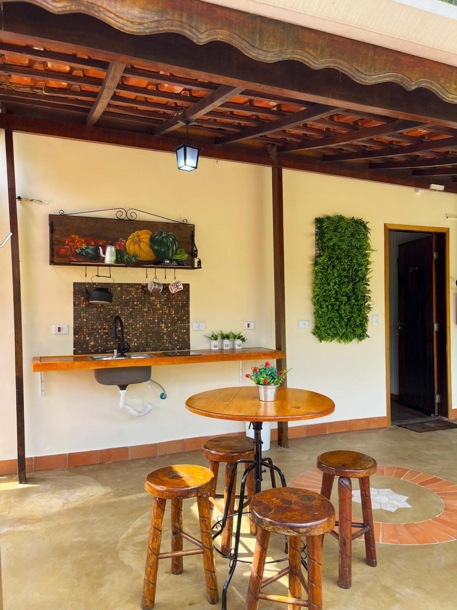 Pousada Vinhas Do Pinhal Santo Antonio do Pinhal Exterior photo